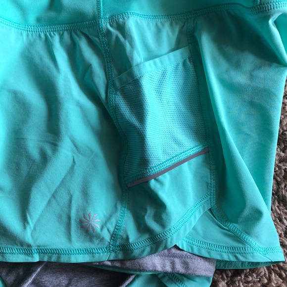Athleta Ready Set 2-in-1 Shorts - Picture 4 of 6